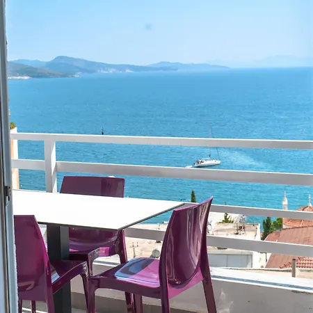 Luis Sea View Sarande
